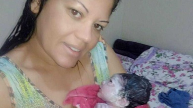 Mulher dá à luz sozinha em casa no DF e ainda filma o próprio parto (Assista o vídeo) d