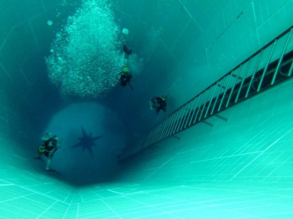 As 9 piscinas mais raras e impressionantes no mundo