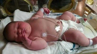 Bebê nasce com mais de 6kg e impressiona médicos