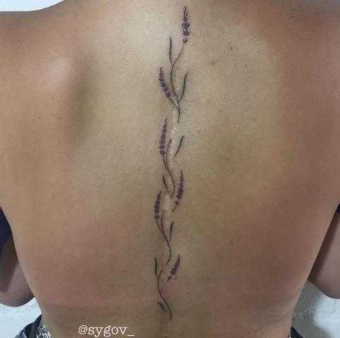 11 Tatuagens que transformam cicatrizes indesejadas em arte